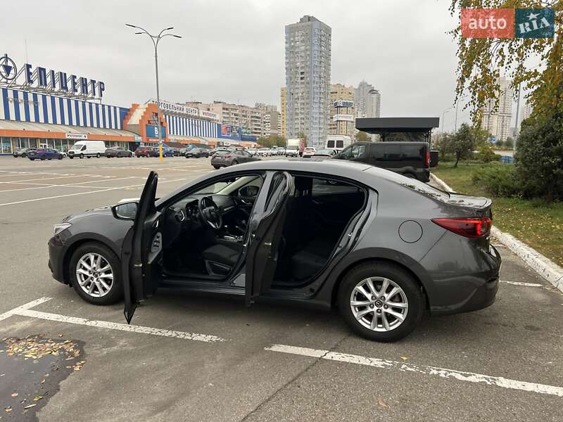 Седан Mazda 3 2016 в Киеве фото 9 Седан Mazda 3 2016 в Киеве