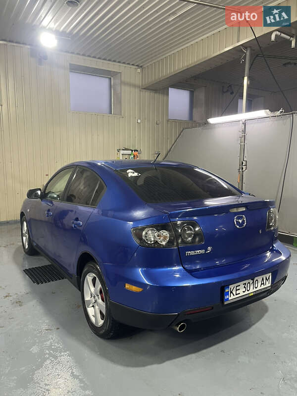Седан Mazda 3 2005 в Каменском