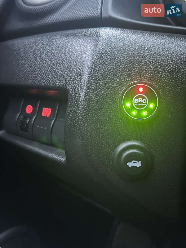 Седан Mazda 3 2005 в Каменском