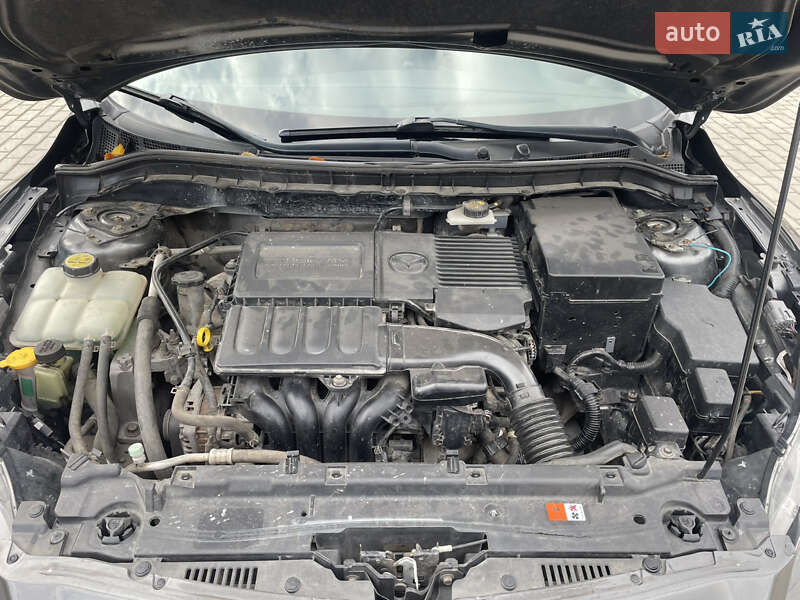 Седан Mazda 3 2010 в Ивано-Франковске