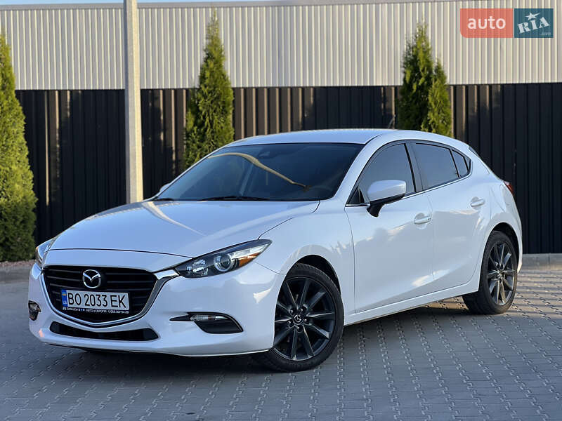 Хэтчбек Mazda 3 2018 в Киеве фото 3 Хэтчбек Mazda 3 2018 в Киеве