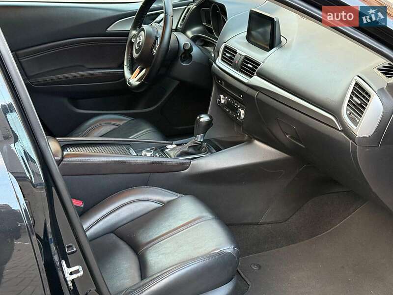 Седан Mazda 3 2017 в Одессе фото 15 Седан Mazda 3 2017 в Одессе