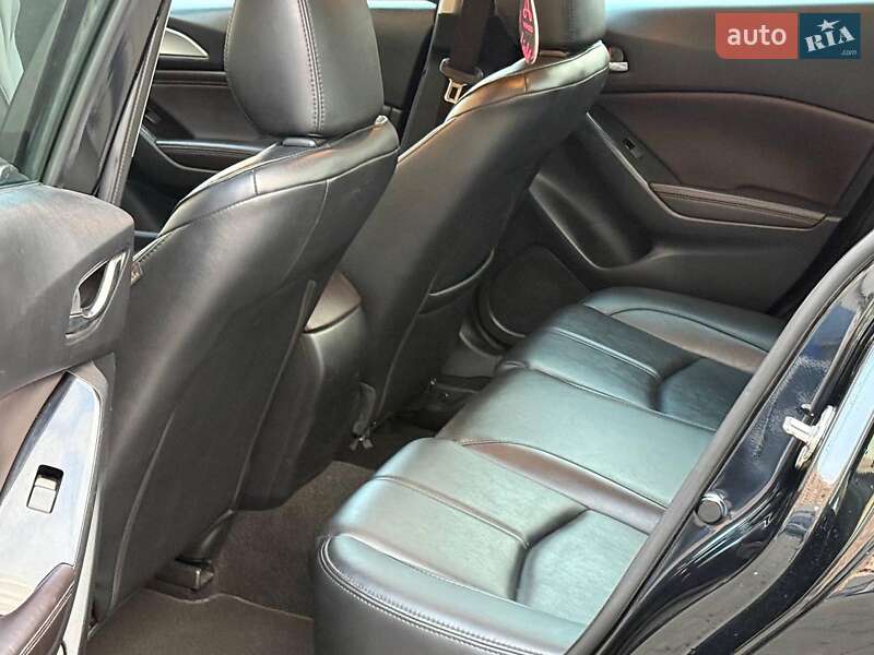 Седан Mazda 3 2017 в Одессе фото 16 Седан Mazda 3 2017 в Одессе