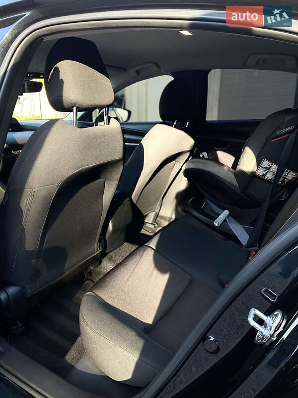 Седан Mazda 3 2023 в Виннице фото 19 Седан Mazda 3 2023 в Виннице