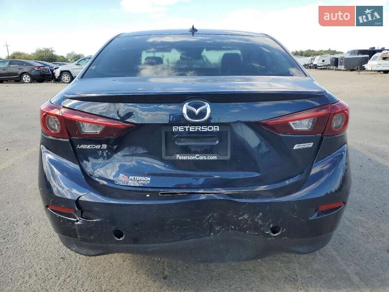 Седан Mazda 3 2018 в Киеве