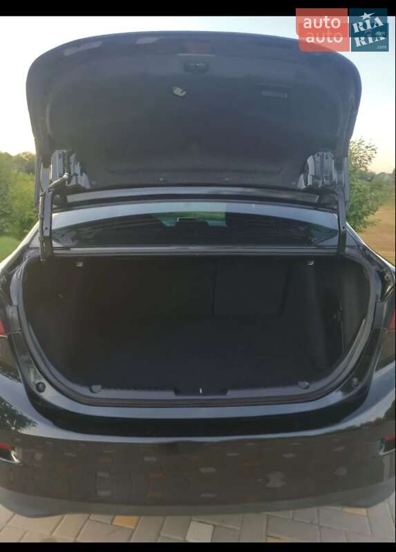 Седан Mazda 3 2015 в Києві фото 17 Седан Mazda 3 2015 в Києві