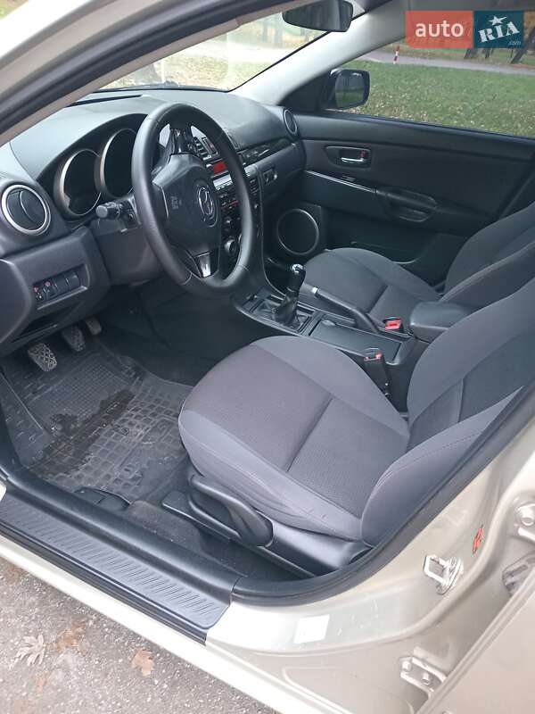 Седан Mazda 3 2008 в Запоріжжі