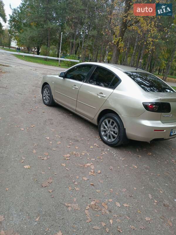 Седан Mazda 3 2008 в Запоріжжі