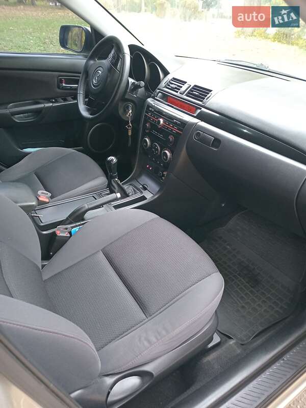 Седан Mazda 3 2008 в Запоріжжі