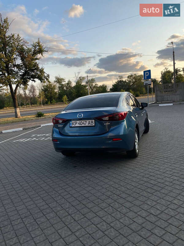 Седан Mazda 3 2018 в Запоріжжі
