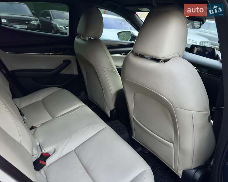 Хэтчбек Mazda 3 2019 в Киеве