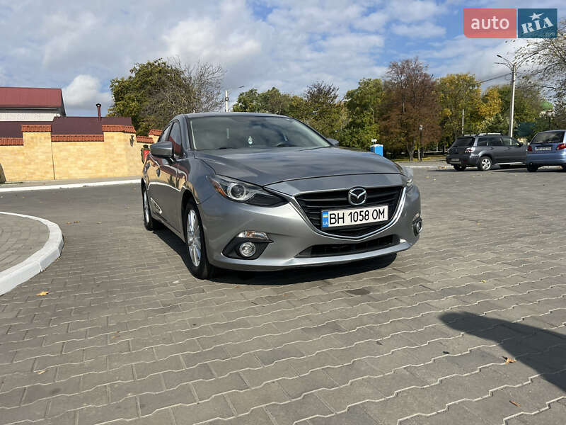 Седан Mazda 3 2013 в Ізмаїлі