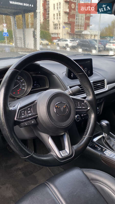 Седан Mazda 3 2016 в Києві