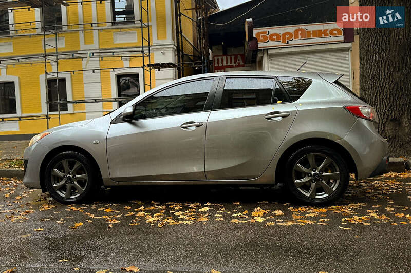 Хэтчбек Mazda 3 2010 в Харькове
