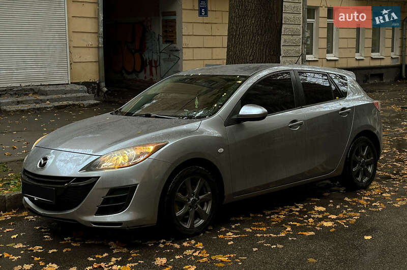 Хэтчбек Mazda 3 2010 в Харькове