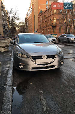 Хетчбек Mazda 3 2015 в Києві