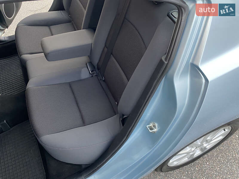 Седан Mazda 3 2008 в Киеве фото 24 Седан Mazda 3 2008 в Киеве