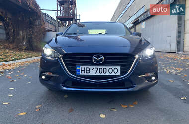 Седан Mazda 3 2017 в Днепре