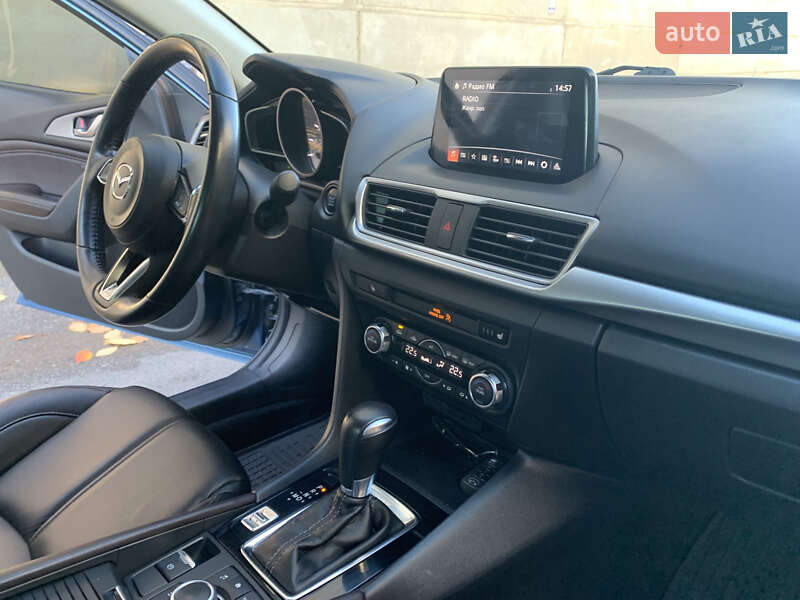 Седан Mazda 3 2017 в Днепре фото 19 Седан Mazda 3 2017 в Днепре