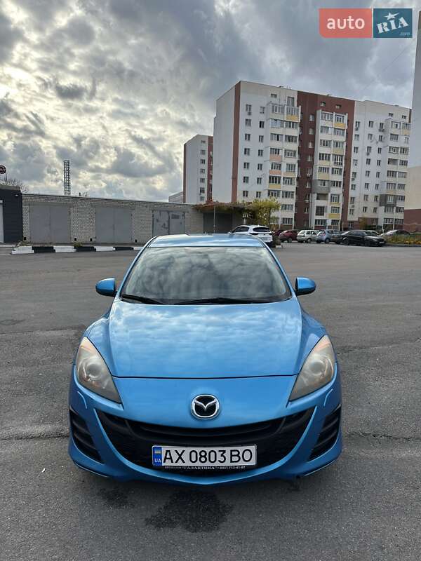 Хэтчбек Mazda 3 2011 в Харькове фото Хэтчбек Mazda 3 2011 в Харькове