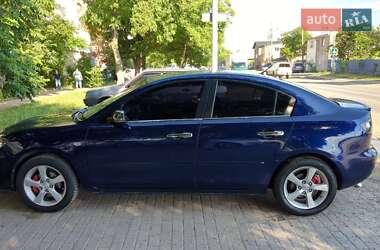 Седан Mazda 3 2005 в Чернівцях
