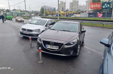 Седан Mazda 3 2014 в Киеве