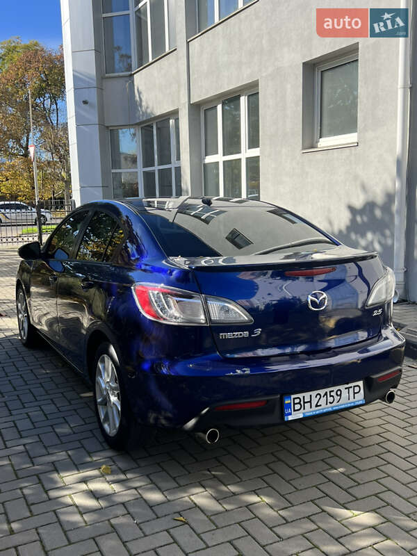 Седан Mazda 3 2012 в Одесі
