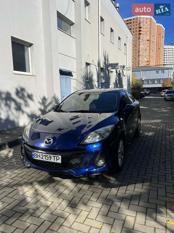 Седан Mazda 3 2012 в Одесі