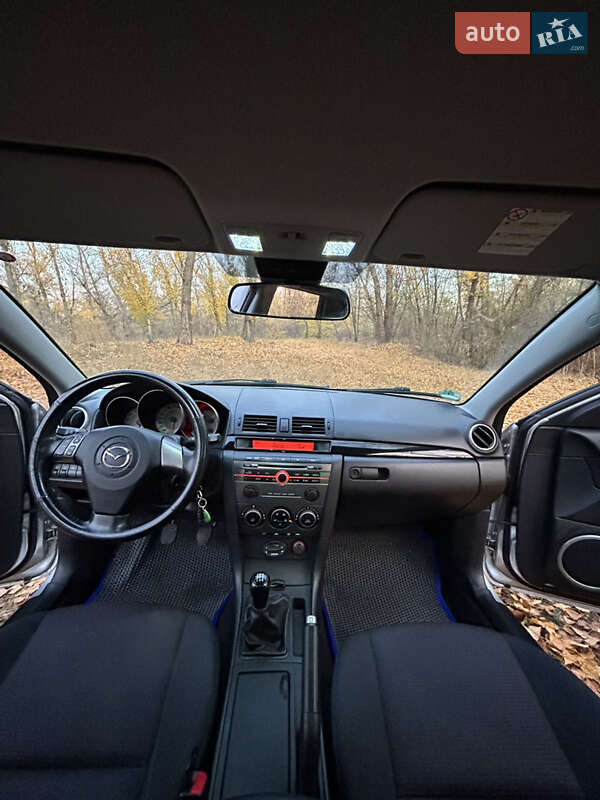 Хэтчбек Mazda 3 2006 в Днепре