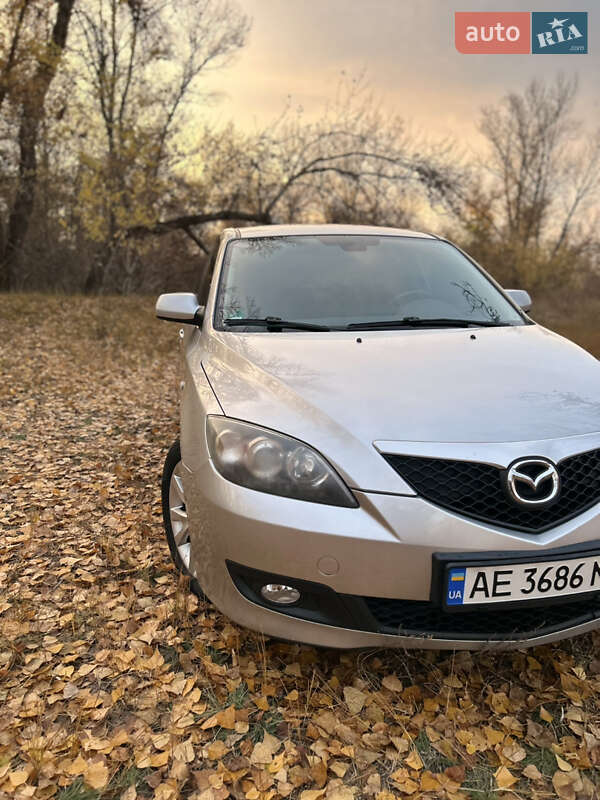 Хэтчбек Mazda 3 2006 в Днепре
