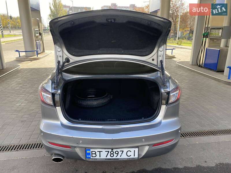 Седан Mazda 3 2013 в Николаеве фото 29 Седан Mazda 3 2013 в Николаеве