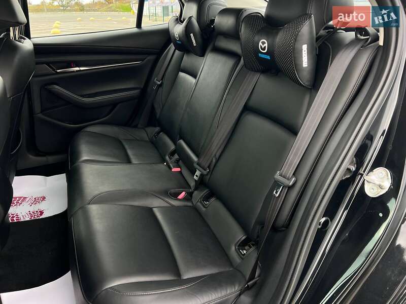 Седан Mazda 3 2018 в Одесі фото 19 Седан Mazda 3 2018 в Одесі