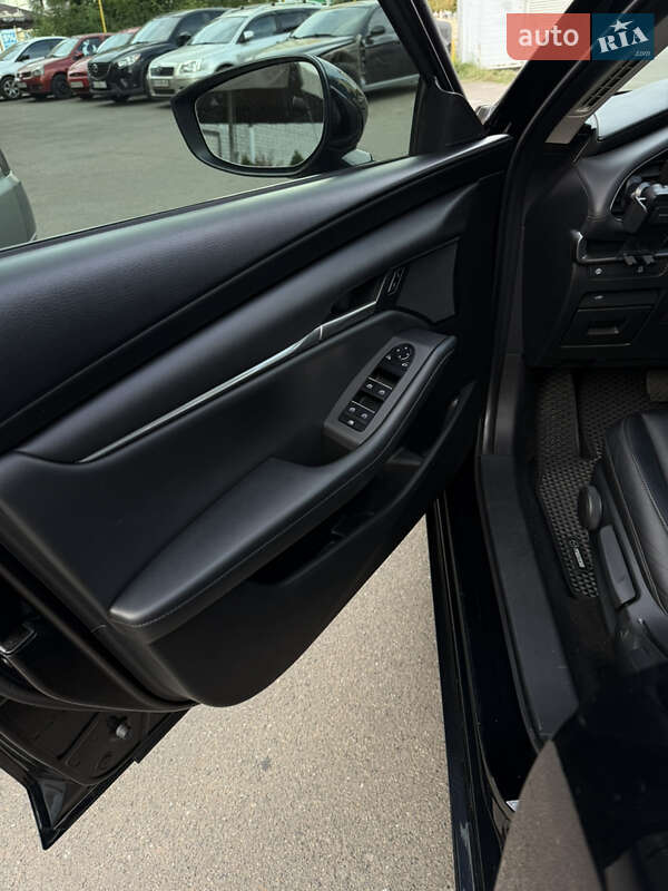 Седан Mazda 3 2020 в Киеве фото 14 Седан Mazda 3 2020 в Киеве