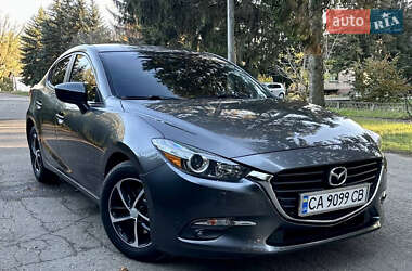 Седан Mazda 3 2018 в Умани