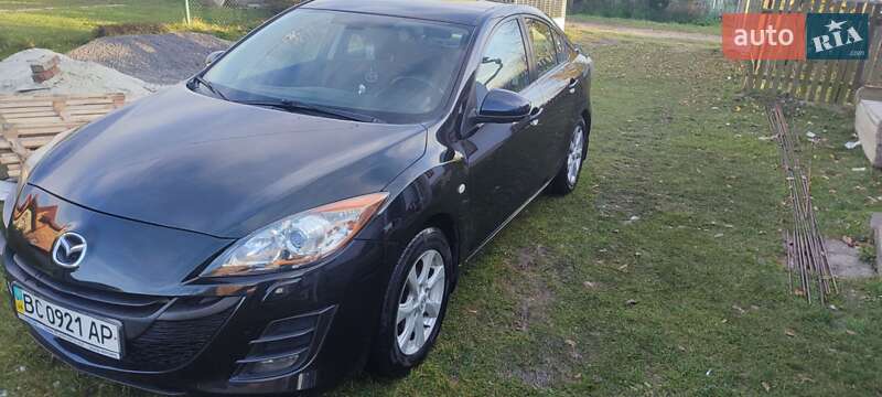 Седан Mazda 3 2010 в Львове
