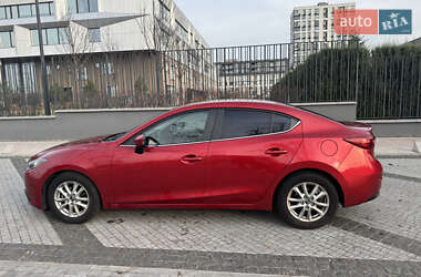 Седан Mazda 3 2014 в Киеве