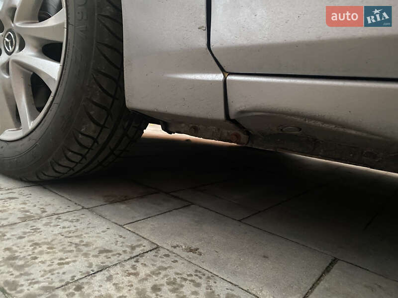 Хэтчбек Mazda 3 2015 в Киеве фото 10 Хэтчбек Mazda 3 2015 в Киеве