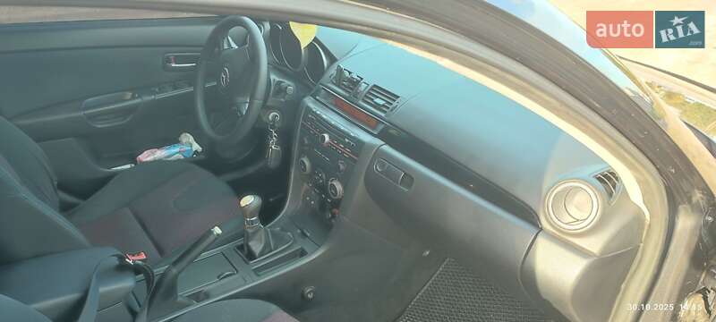 Хэтчбек Mazda 3 2006 в Днепре