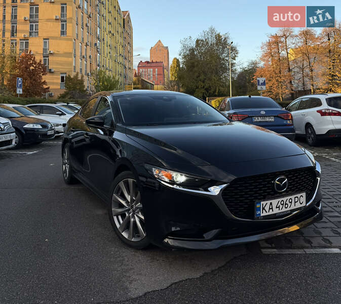 Седан Mazda 3 2020 в Киеве
