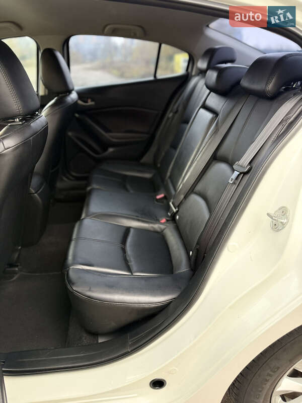 Седан Mazda 3 2013 в Киеве фото 23 Седан Mazda 3 2013 в Киеве