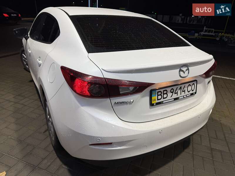 Седан Mazda 3 2014 в Киеве фото 3 Седан Mazda 3 2014 в Киеве