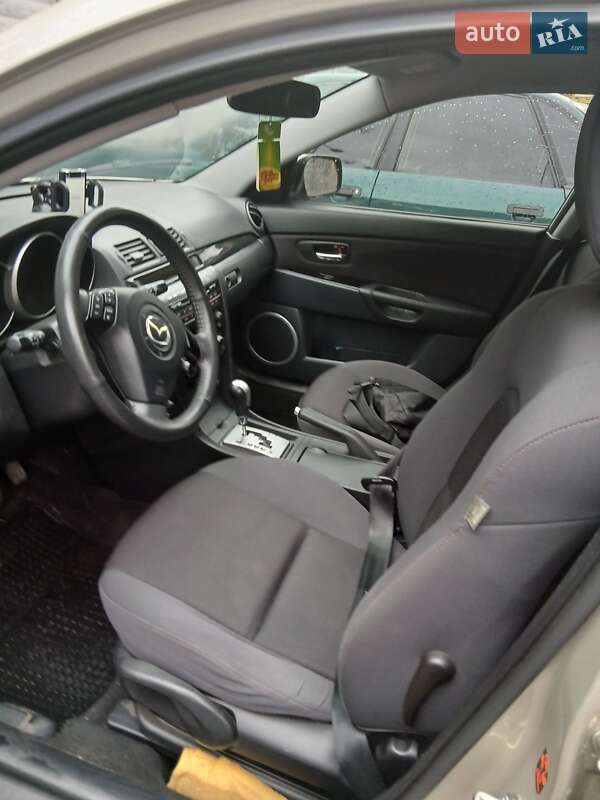 Хетчбек Mazda 3 2008 в Чернігові