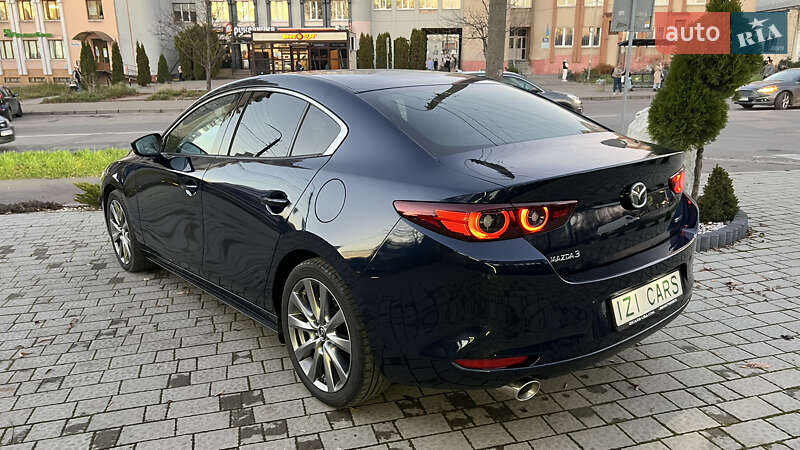 Седан Mazda 3 2022 в Львові