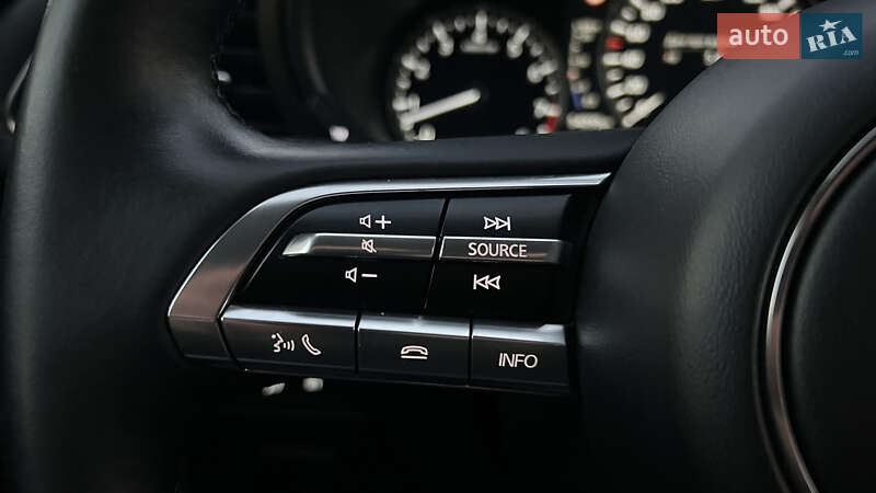 Седан Mazda 3 2022 в Львові