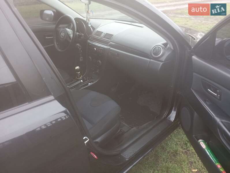 Седан Mazda 3 2006 в Кременчуці
