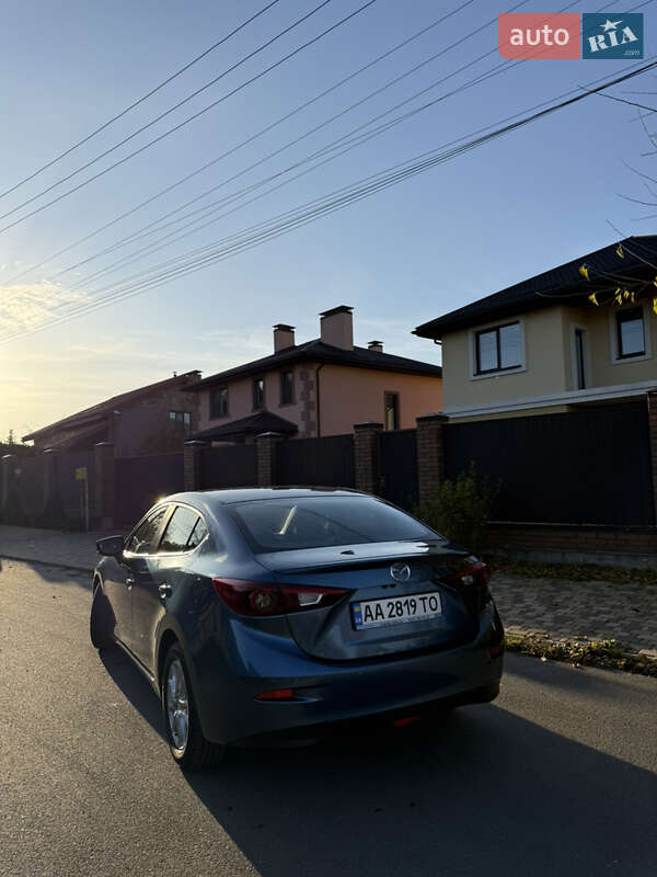 Седан Mazda 3 2018 в Киеве фото 5 Седан Mazda 3 2018 в Киеве