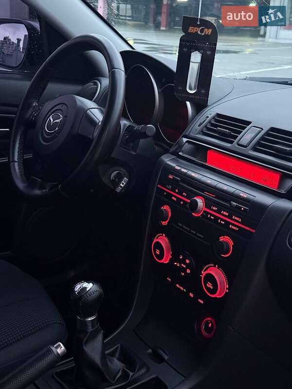Хетчбек Mazda 3 2005 в Києві