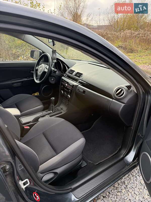 Хэтчбек Mazda 3 2008 в Житомире