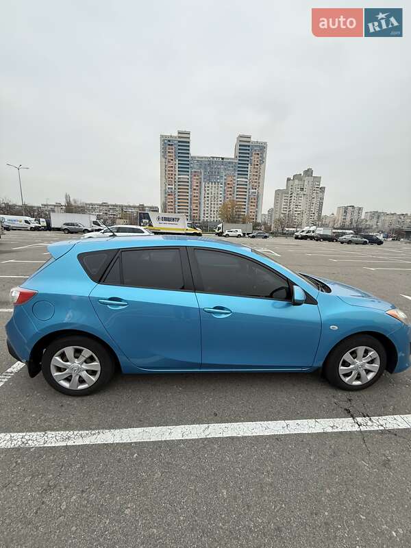 Хетчбек Mazda 3 2010 в Києві фото 5 Хетчбек Mazda 3 2010 в Києві