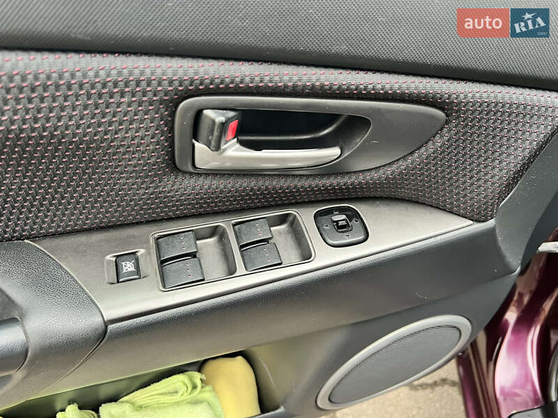 Седан Mazda 3 2007 в Ровно